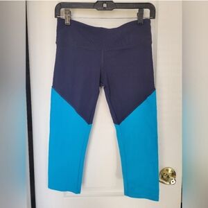 Alo Yoga Electra Colorblock Capri Leggings Navy Blue Teal Crop Size Medium